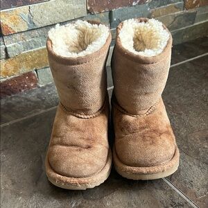 Toddler Ugg boos